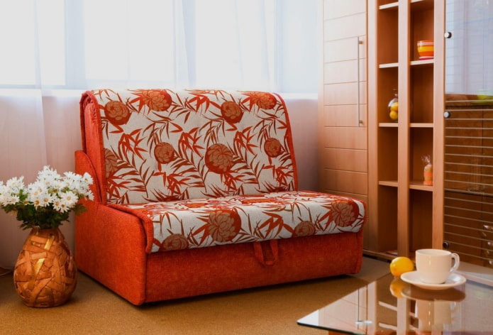 cadeira-cama no interior da cozinha