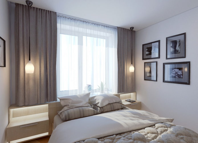 Quarto pequeno com uma cama perto da janela