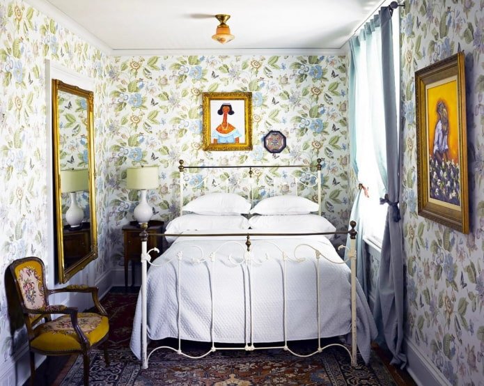 Interior de um quarto pequeno