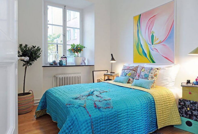 Decoração clara de um quarto branco