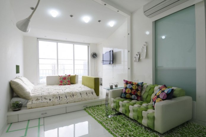 zoneamento com pódio no interior de um quarto-sala de estar