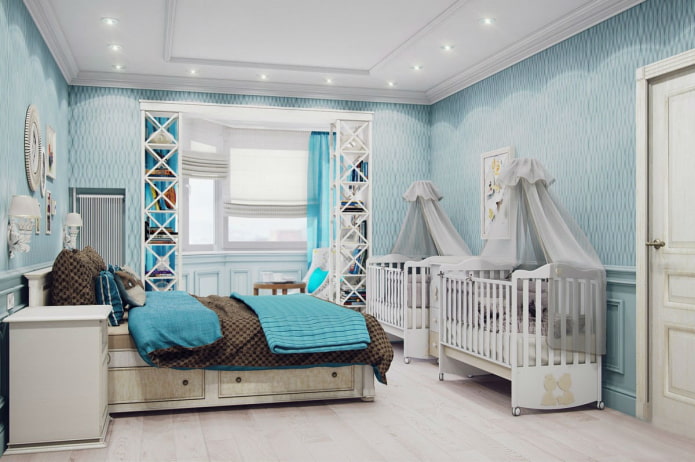 área infantil no interior do quarto dos pais