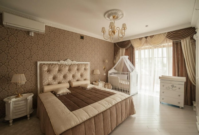 área dos pais em um quarto combinado com um berçário