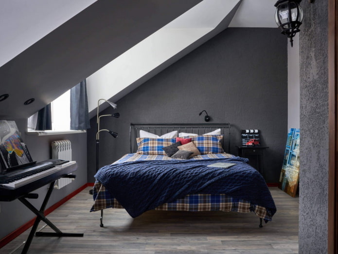 interior de um quarto de sótão para um rapaz