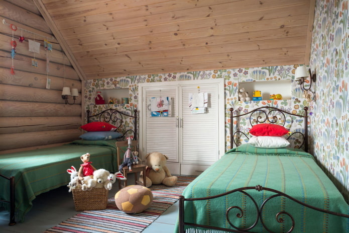 interior de um quarto de sótão para duas crianças