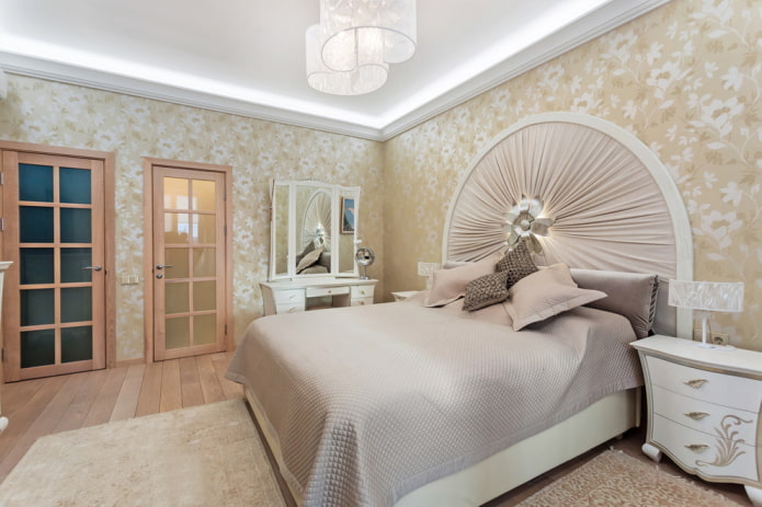 interior do quarto branco e bege