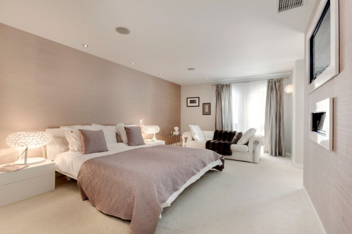 interior do quarto branco e bege