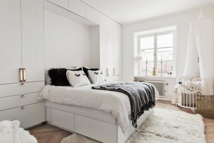 cama para adulto e criança