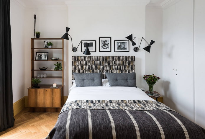 arandela perto da cama