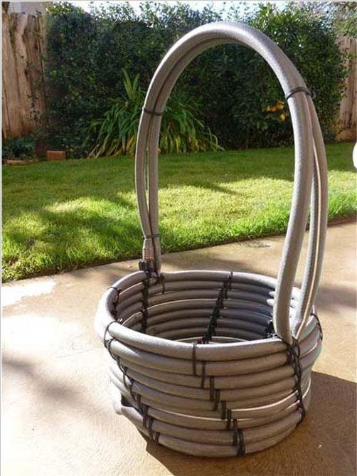 cesta feita de mangueira