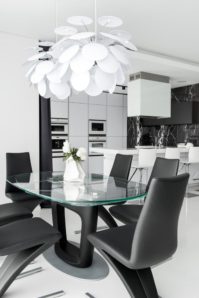 perna de mesa incomum