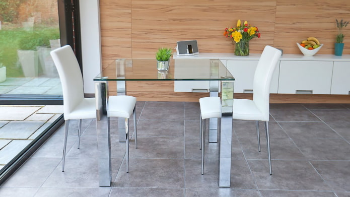 mesa de jantar quadrada