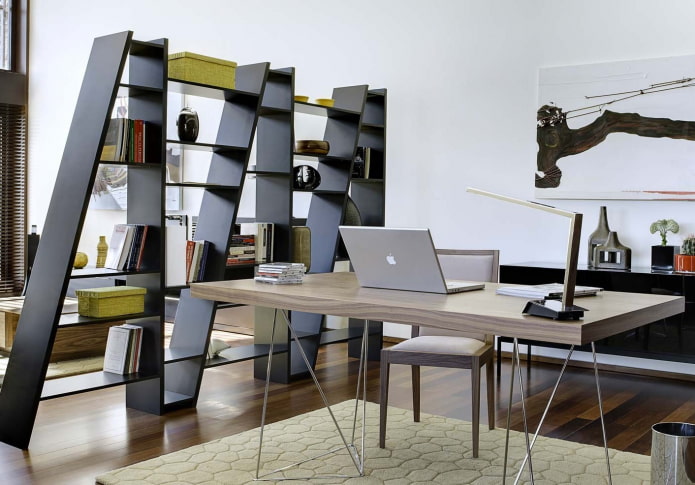 divisória em forma de rack figurado no interior
