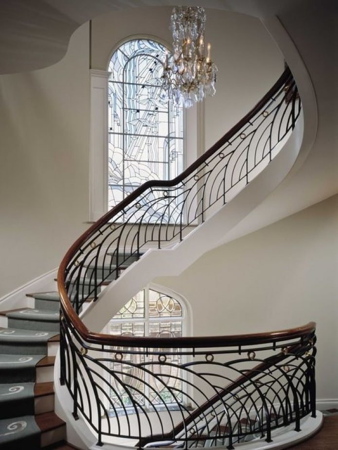 farol em estilo Art Nouveau