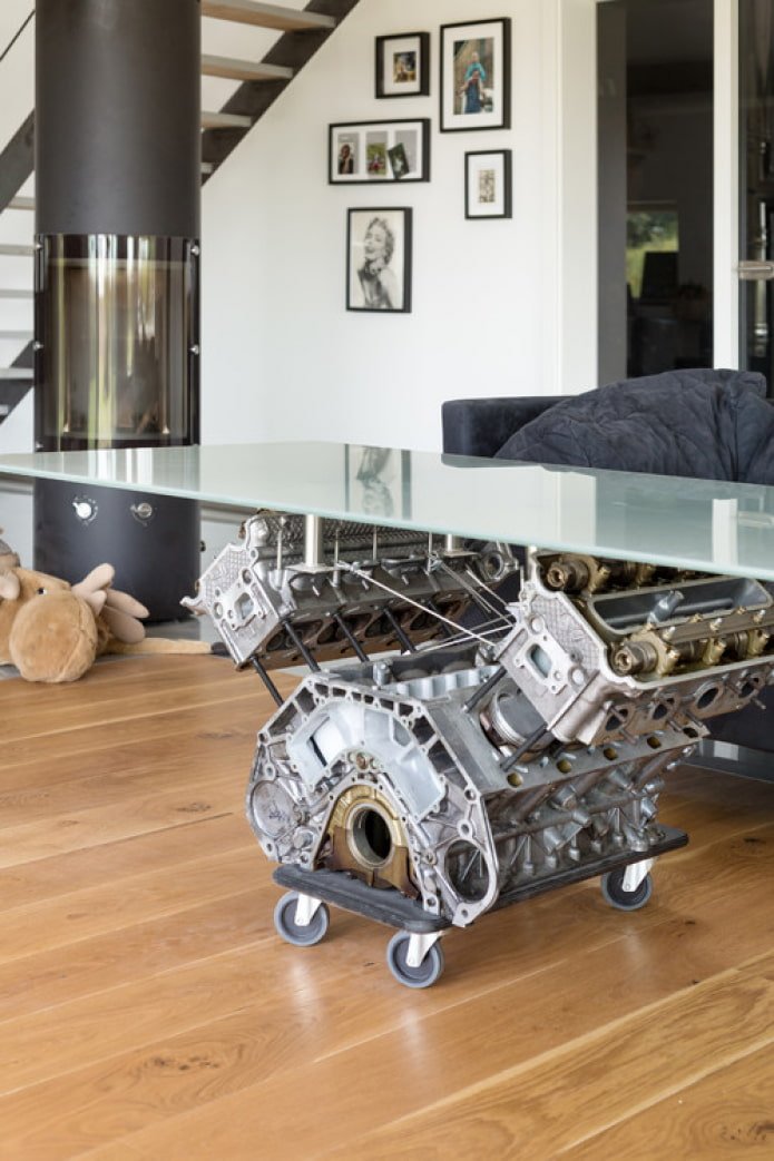 mesa de um motor