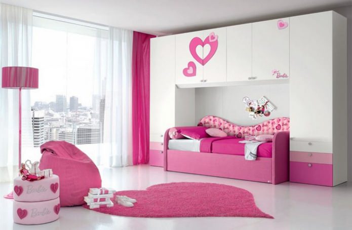 quarto infantil branco e rosa