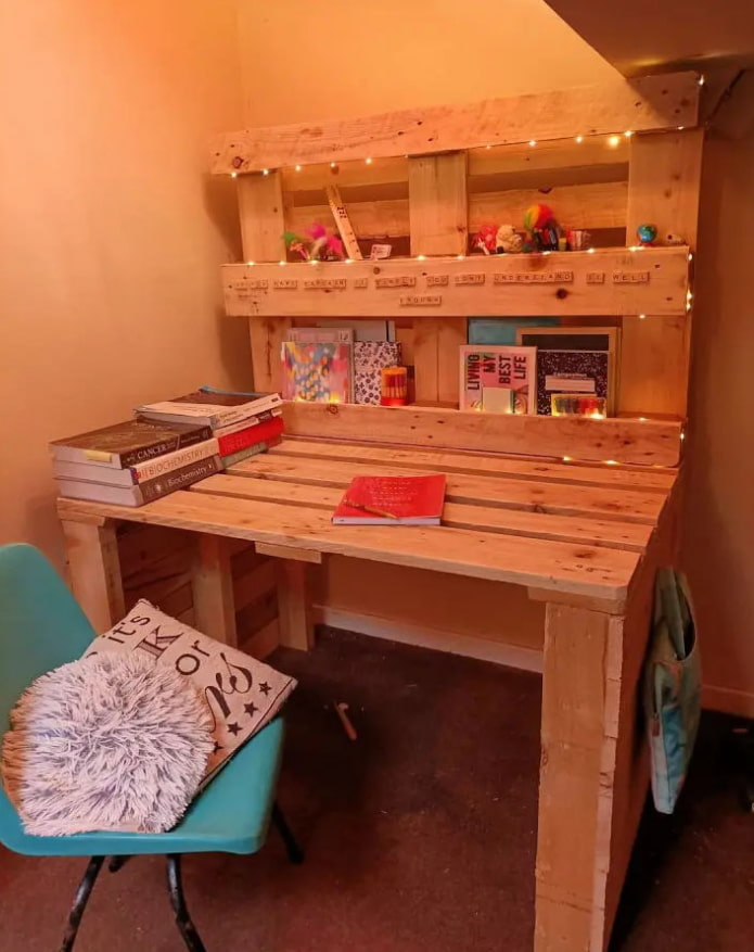Mesa de Estudo de Paletes