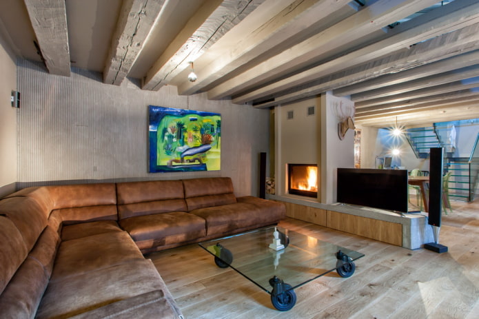 mesa no interior da sala de estar no estilo loft