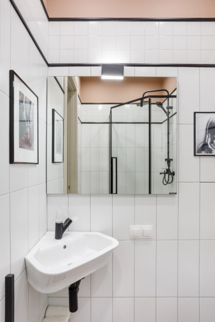 banheiro claro em estilo moderno