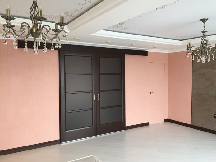 porta wengué com vidro escuro