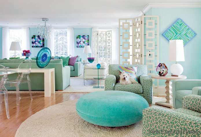 sala de estar em tons de menta