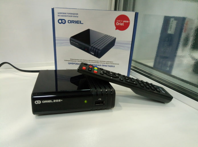 conectando um sintonizador digital externo a uma TV