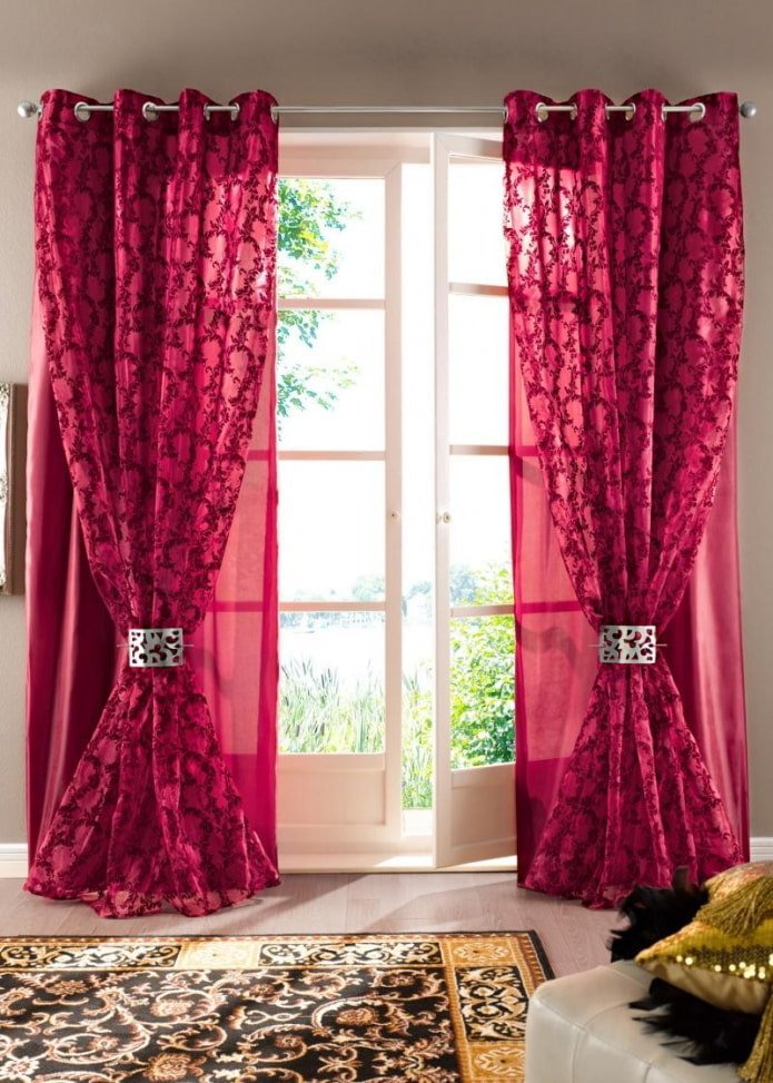 cortinas duplas com ilhós