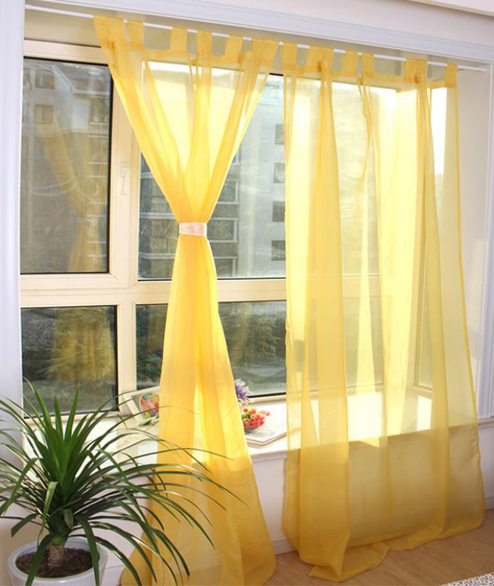 tule amarelo