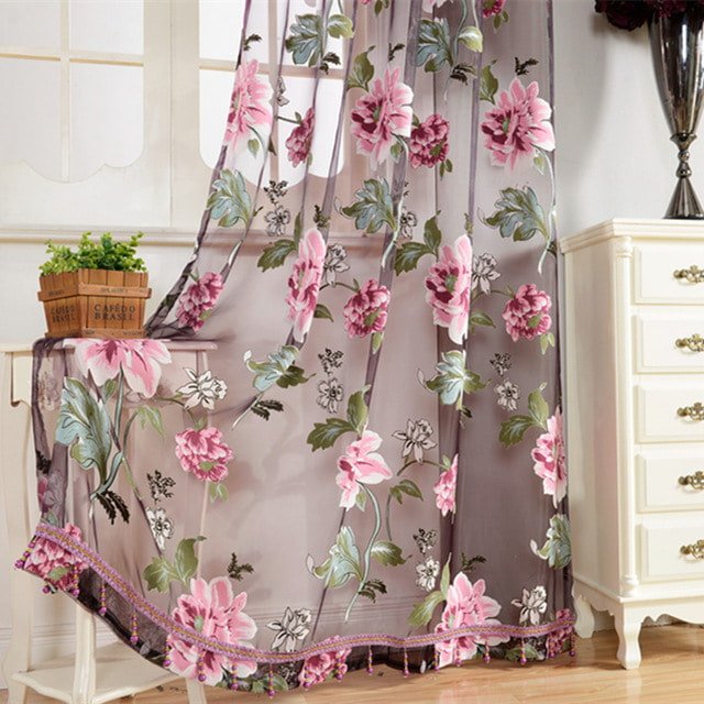 tule com estampa floral