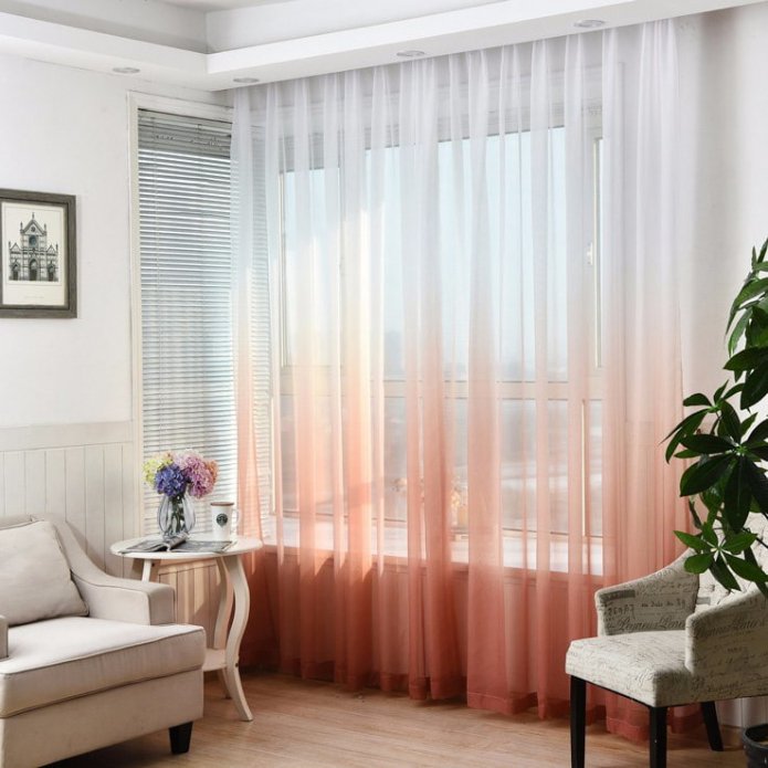 tule ombre