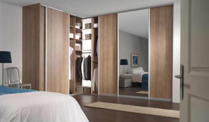 guarda-roupa de canto embutido no quarto