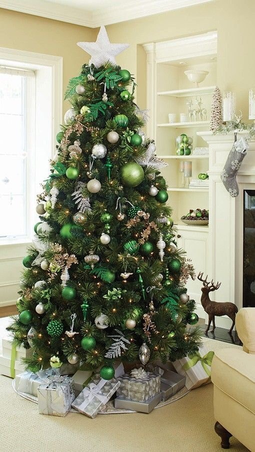 Árvore de Natal verde