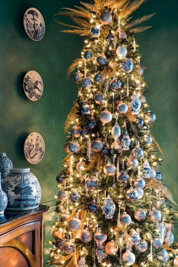 Árvore de Natal azul e dourada