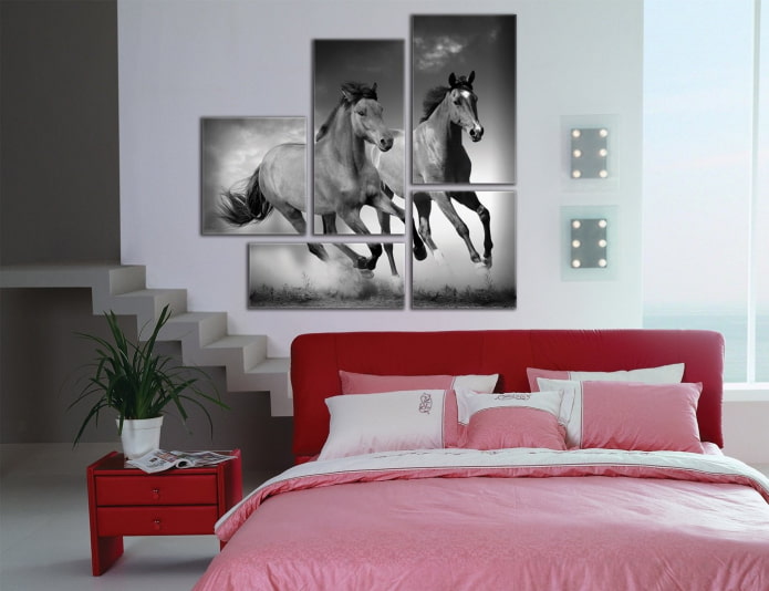 pintura modular com cavalos no quarto