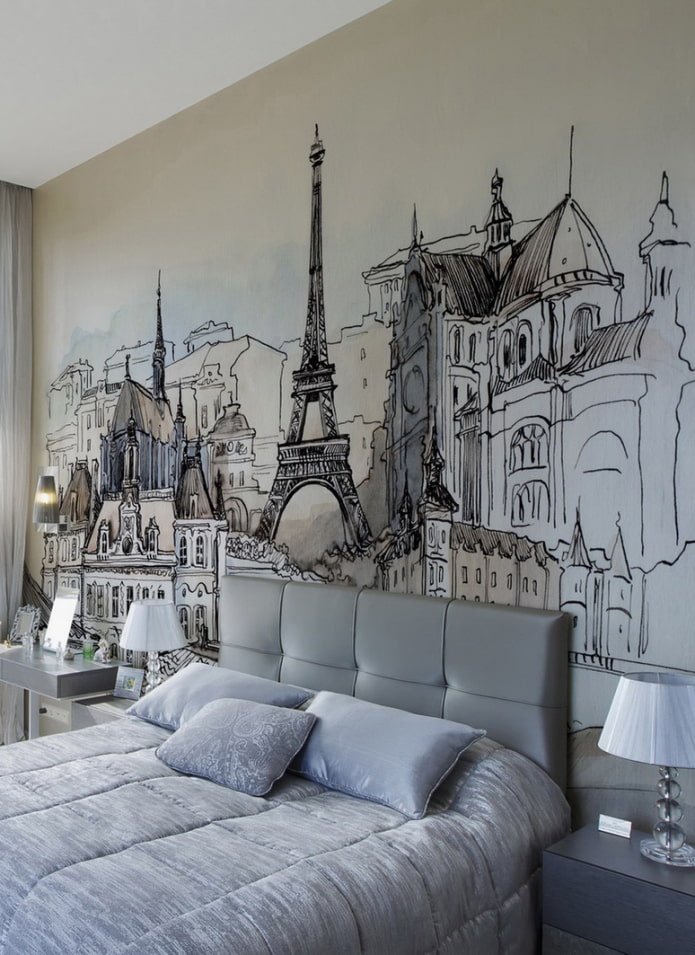 Pintura de parede com tema parisiense no quarto