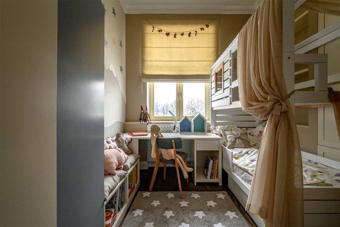 beliche em um quarto estreito