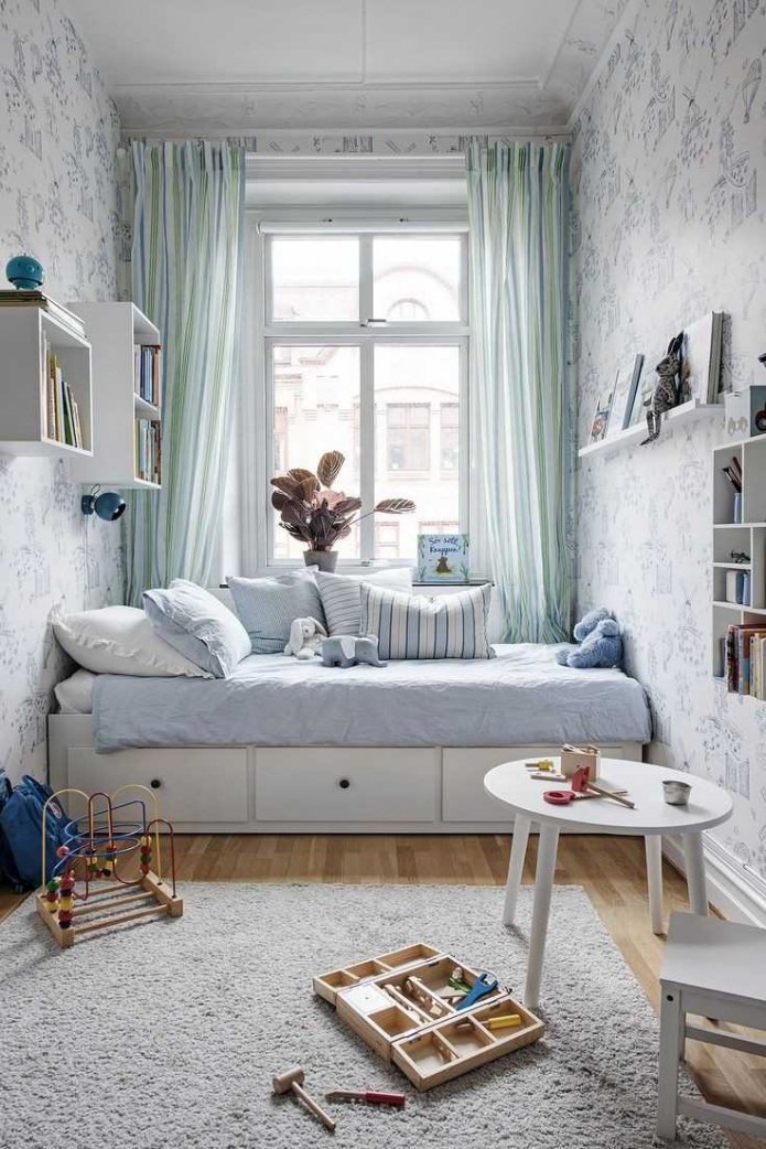quarto infantil claro em tons frios