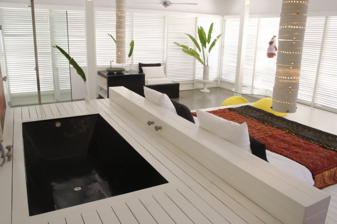 Banheira incomum no Piso