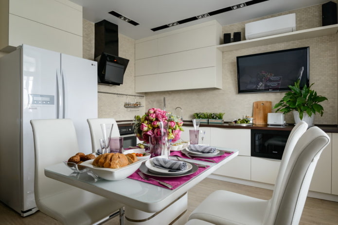 Posicionamento da TV no interior da cozinha