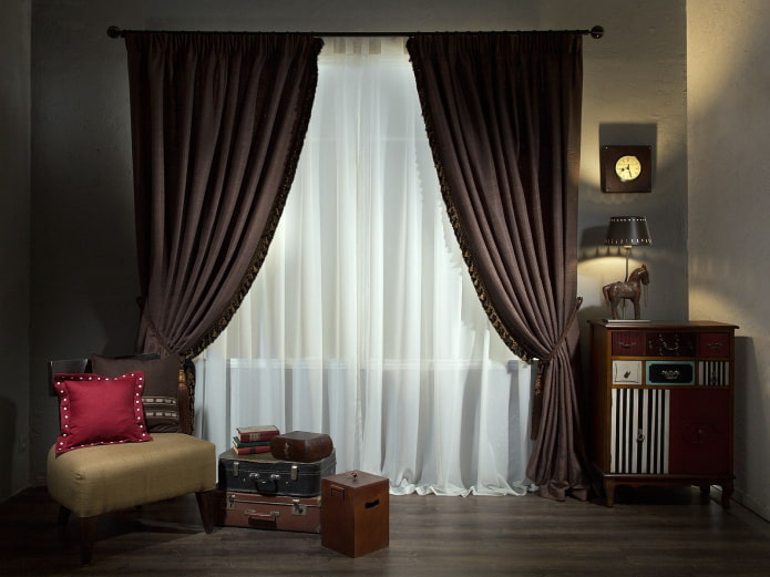 cortinas marrom-escuras