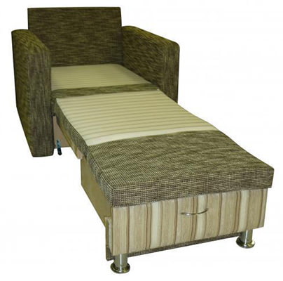 Cadeira-cama com mecanismo de enrolar