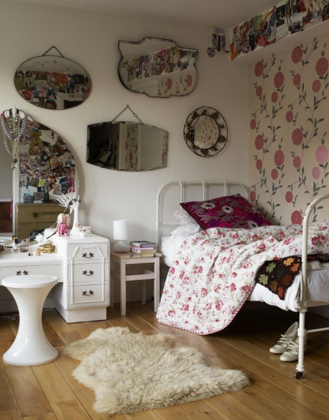 quarto infantil com cama de metal