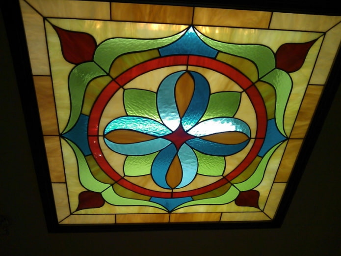 design de teto de vitral tiffany