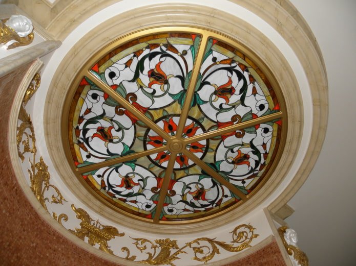 design de vitral redondo