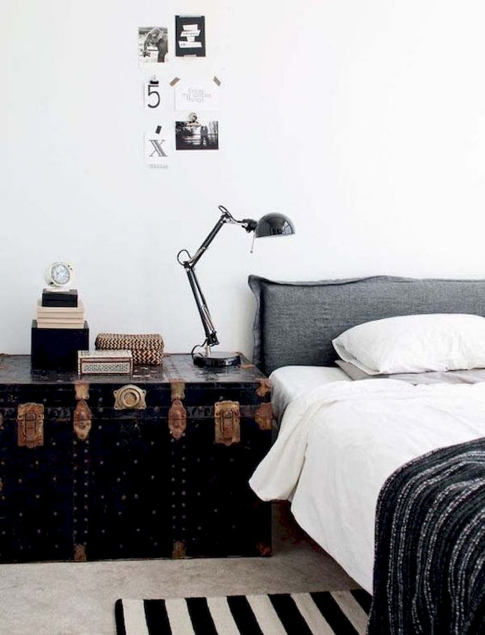 cômoda perto da cama