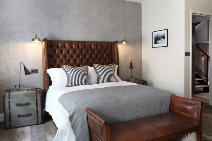 cômoda perto da cama