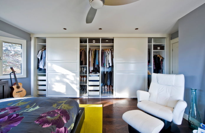 Preenchimento interno do guarda-roupa