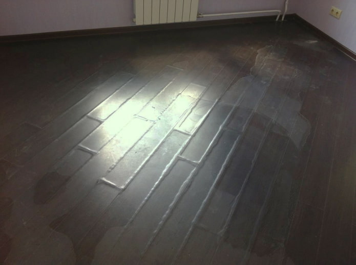 laminado após a inundação