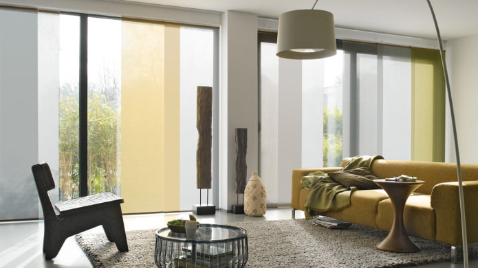Painéis japoneses no interior em estilo moderno