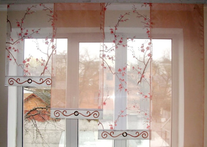 Telas japonesas com imagens de sakura
